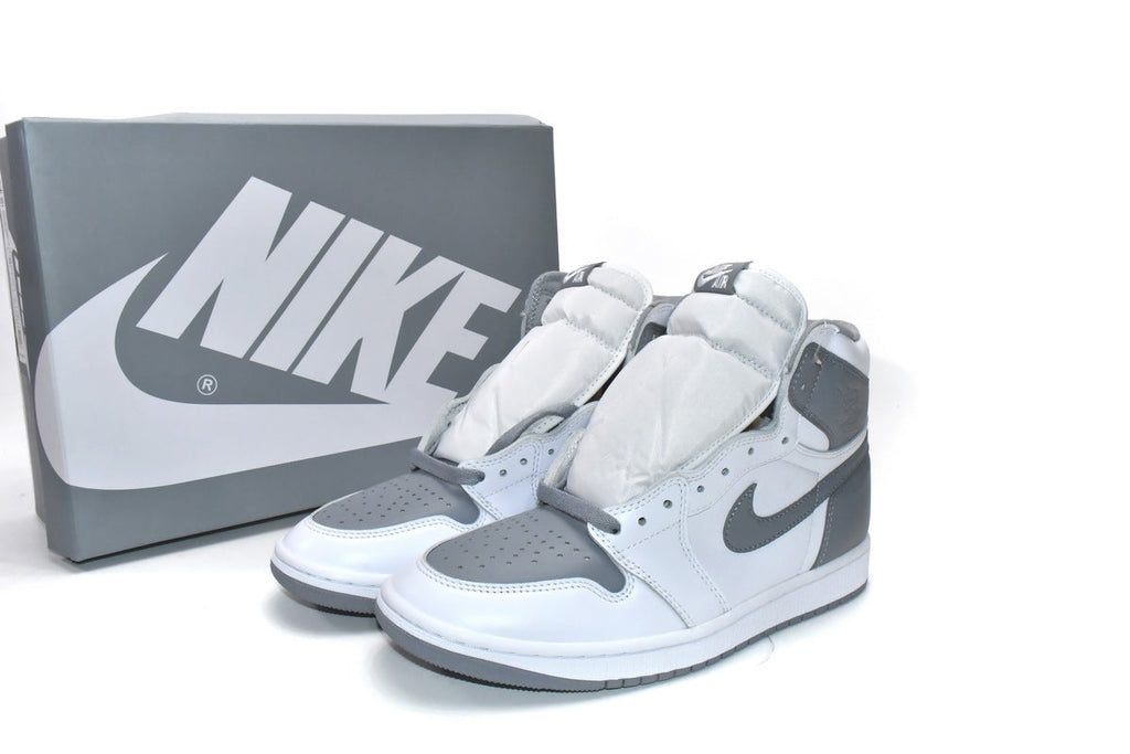 Air Jordan 1 Retro High OG Stealth Reps Sneaker 555088-037