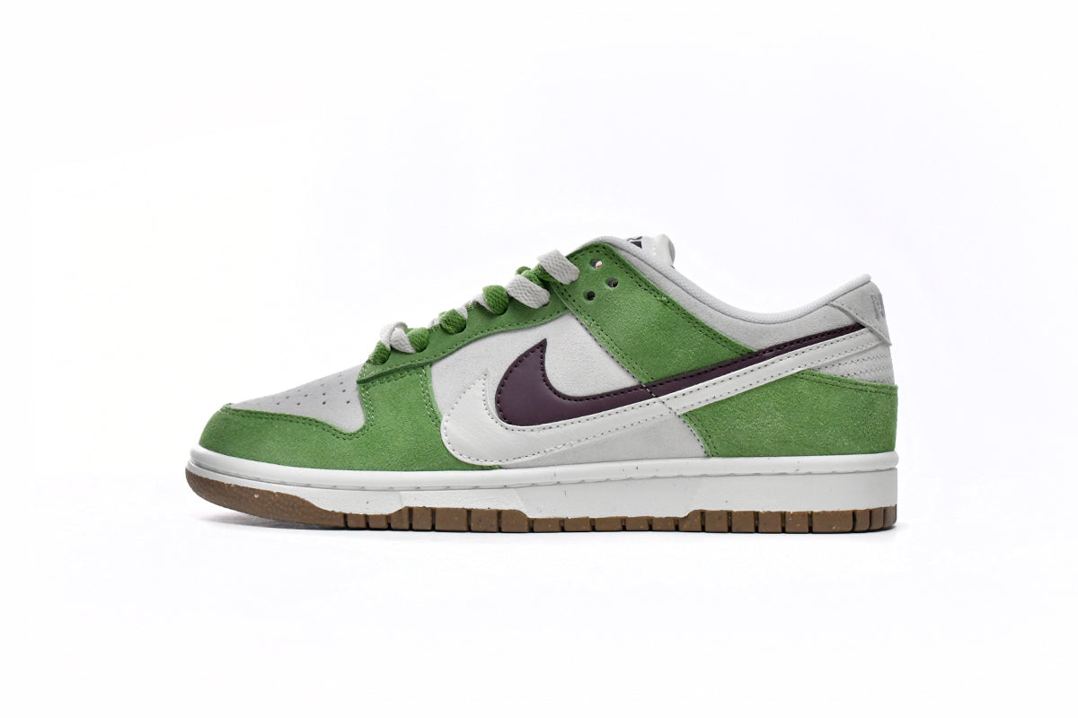 Nike Dunk Low SE 85 Vlad Reps Sneaker DO9457-103