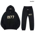 ESSENTIALS 1977 HOODIE + FREE TRACKPANTS