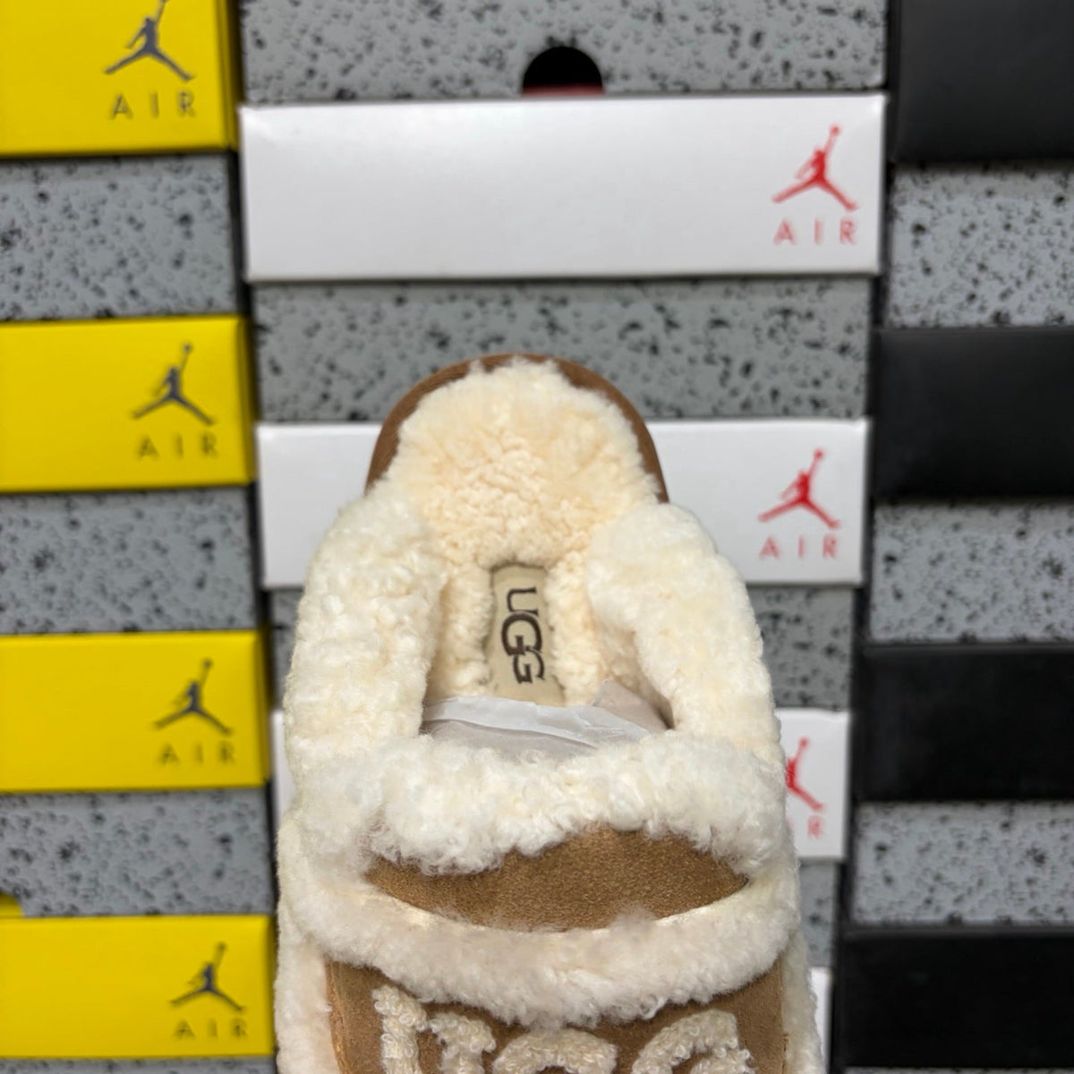 UGG Scufette Women's Shearling Platform Slide – Suede Slipper with Fluffy Shearling Strap, Shearling-Lined Footbed & Chunky Serrated Platform Sole in Chestnut