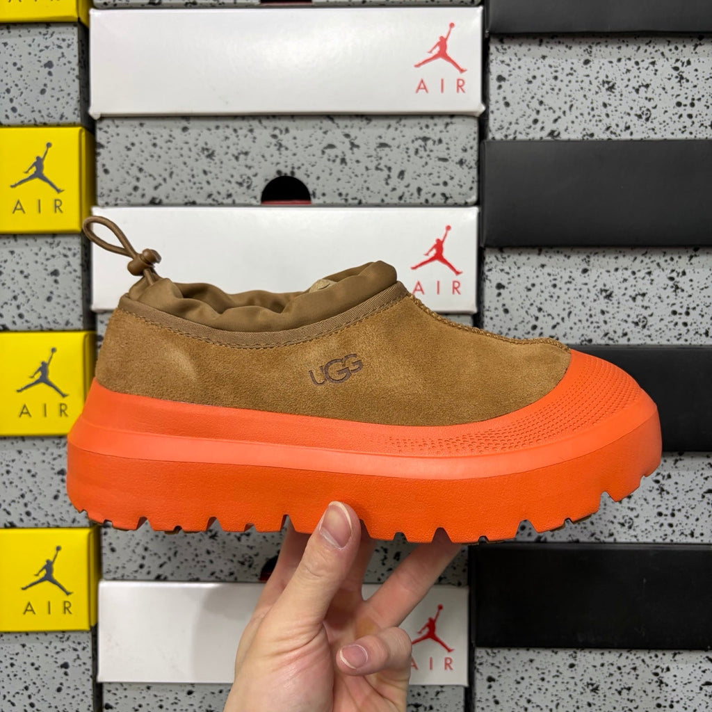 UGG Tasman X Platform Slip-On – Suede Clog with Shearling Lining, Paracord Toggle & Bold Orange Chunky Platform Sole in Chestnut