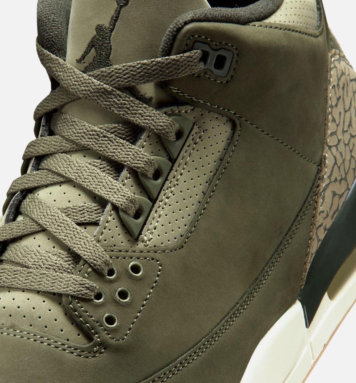 Air Jordan 3 Retro Mens Lifestyle Shoe - Medium Olive/Sequoia/Sail/Deep Red