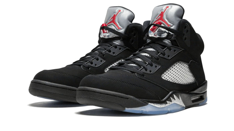 Air Jordan 5 Retro OG 'Black Metallic' – Fighter Jet Inspired Sneaker with Reflective Silver Details