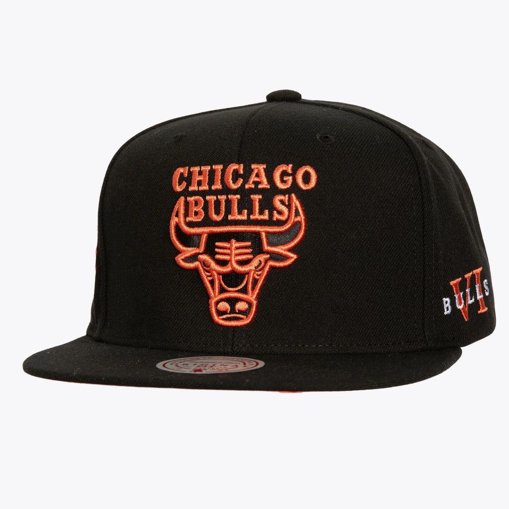 M&N NBA Chicago Bulls Core VI Pro Snapback Hat