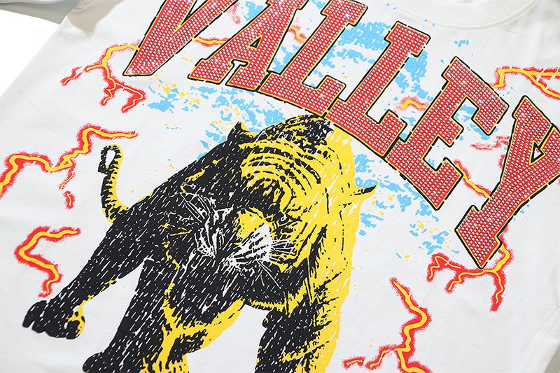 VALE USA Tiger Rhinestone Graphic T-Shirt