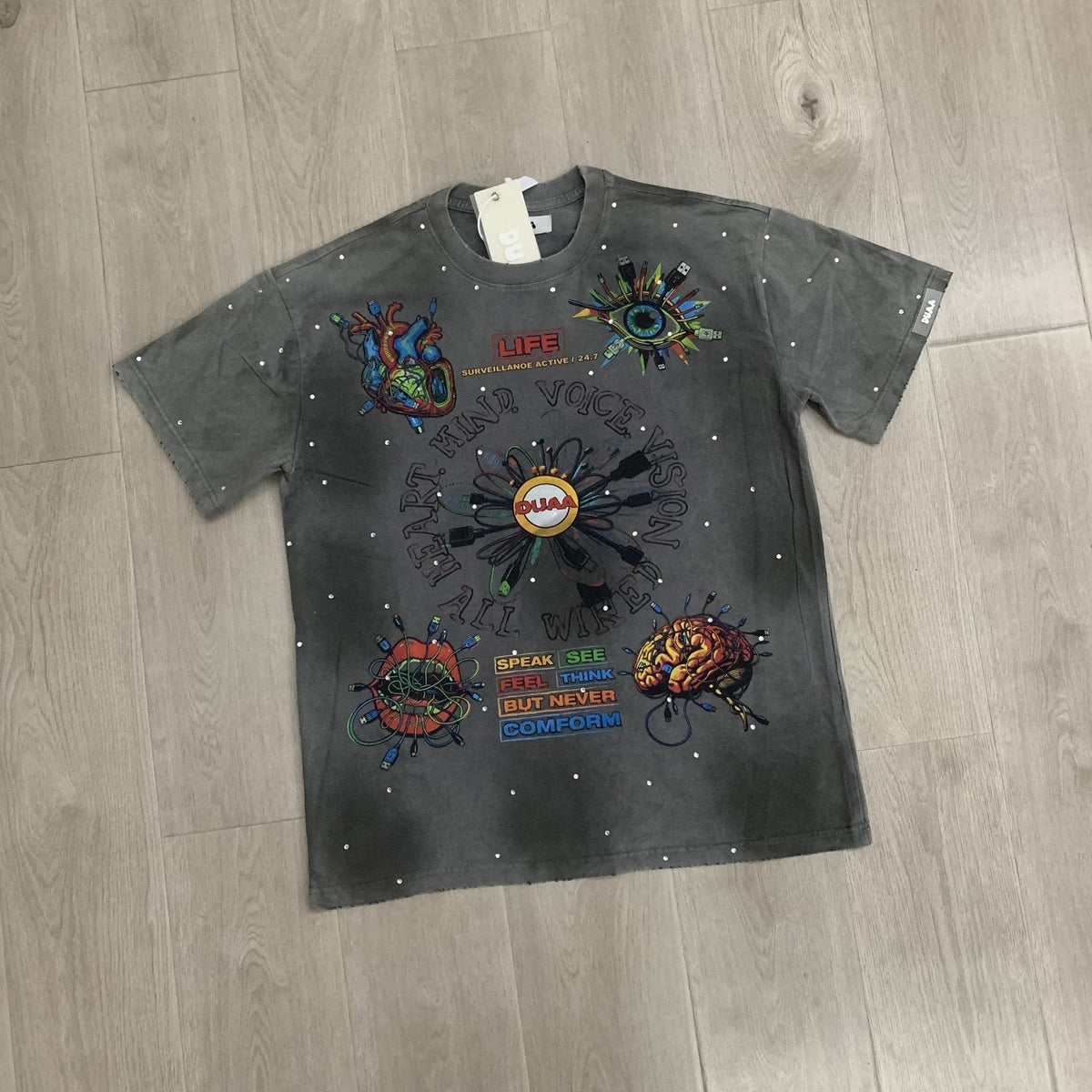 DUAA New Age Graphic T-Shirt