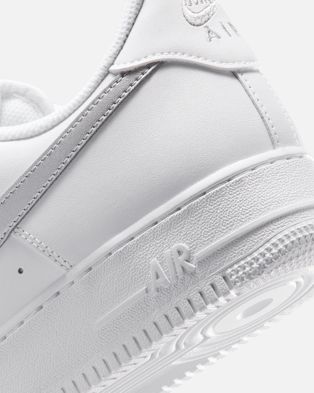 Nike Air Force 1 '07 White/Metallic