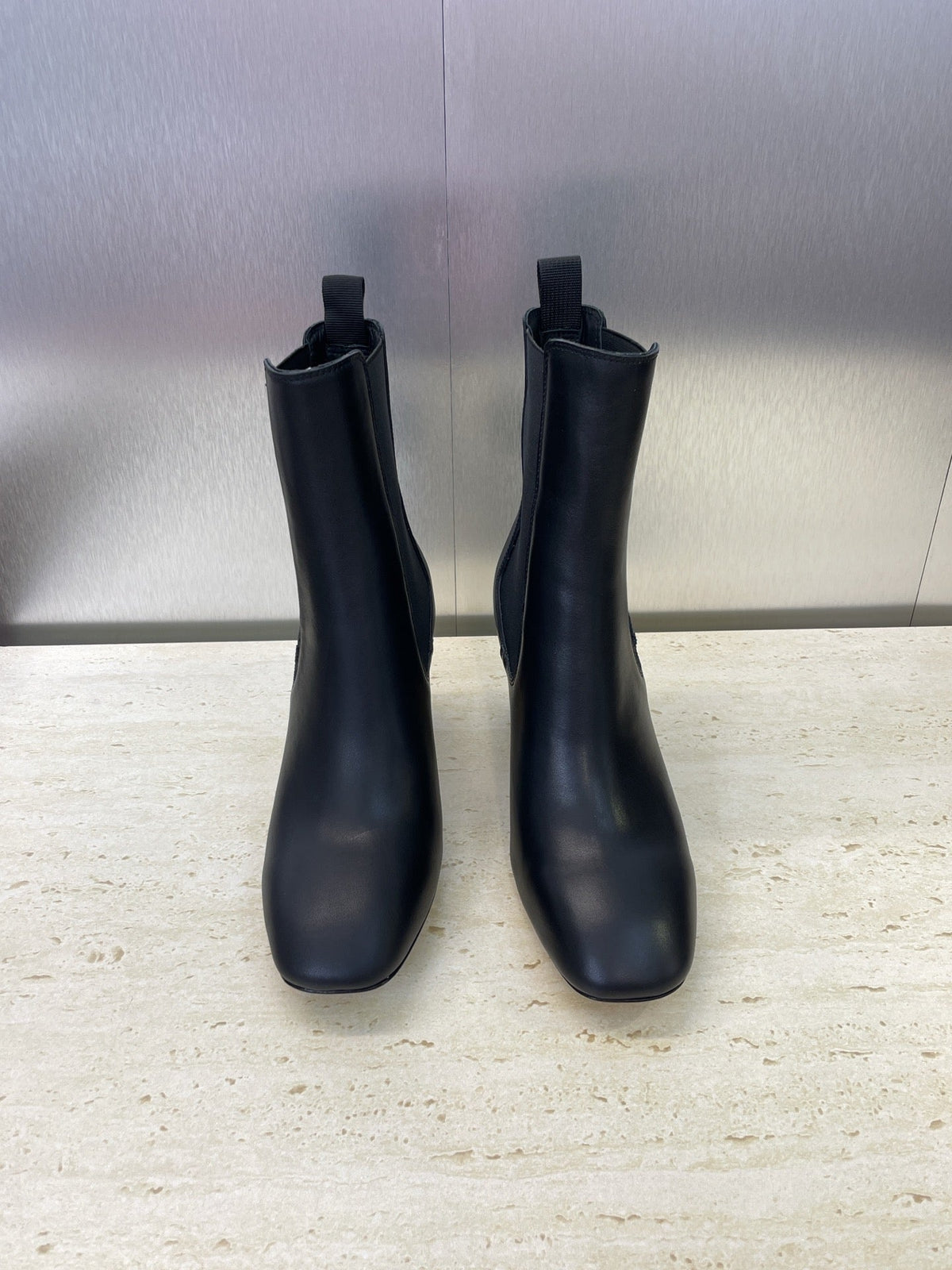 Dior D-Art Chunky Heel Chelsea Ankle Boots – 2025FW