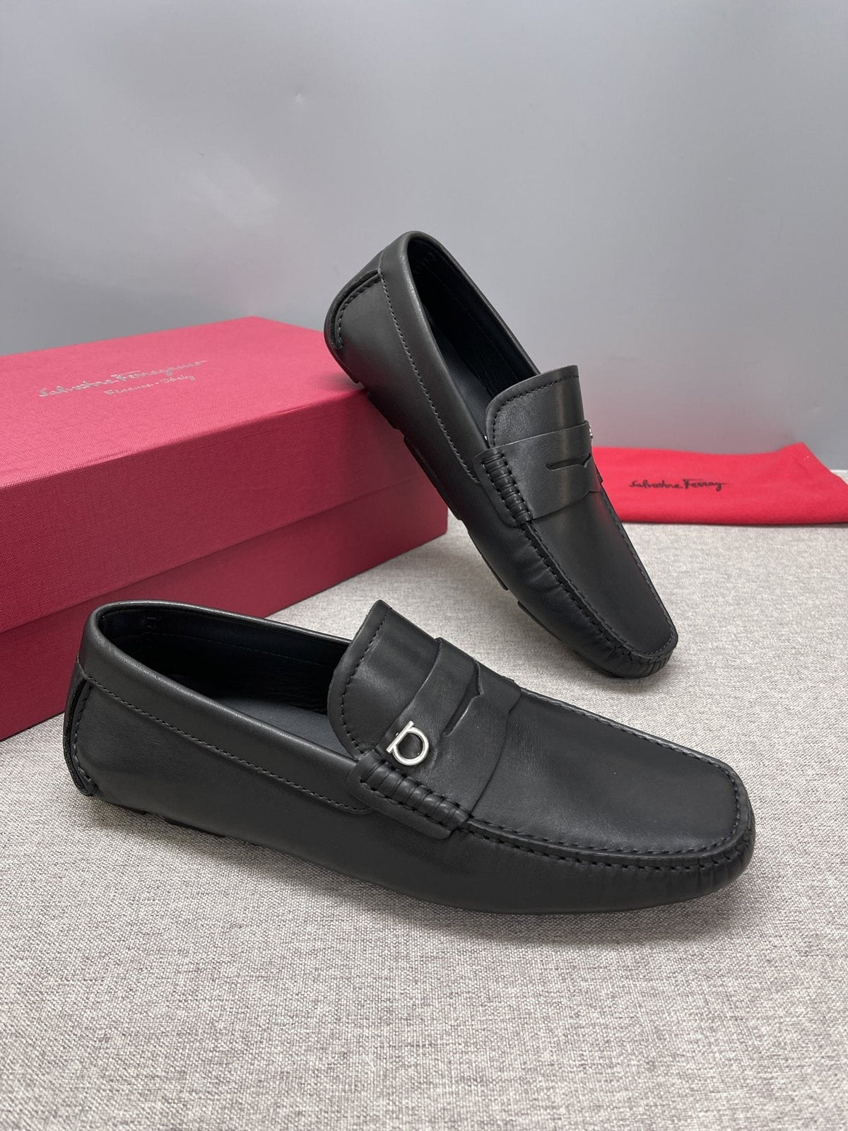 Ferragamo Men's Black Buckle Loafers - Metal Buckle Vamp Detail