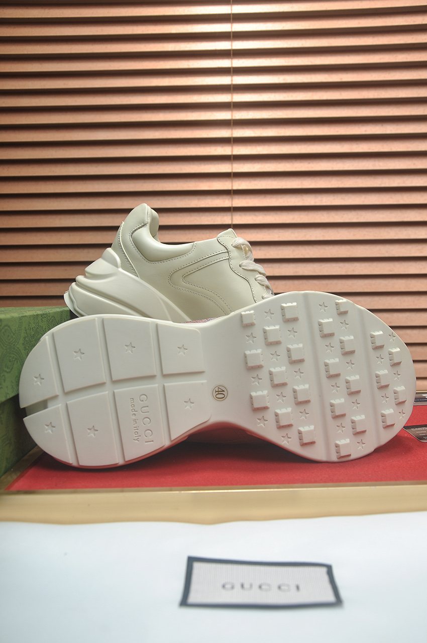 Gucci White Heart-Accent Chunky Sneakers