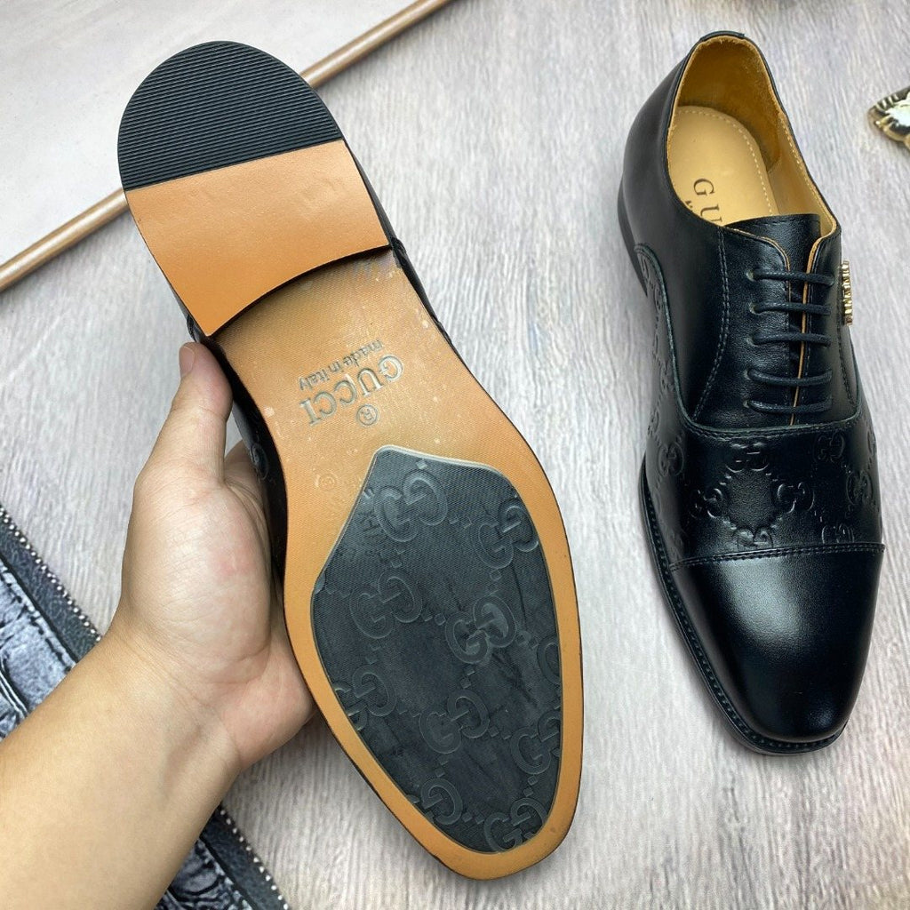 Gucci Black Embossed Lace-Up Dress Shoes