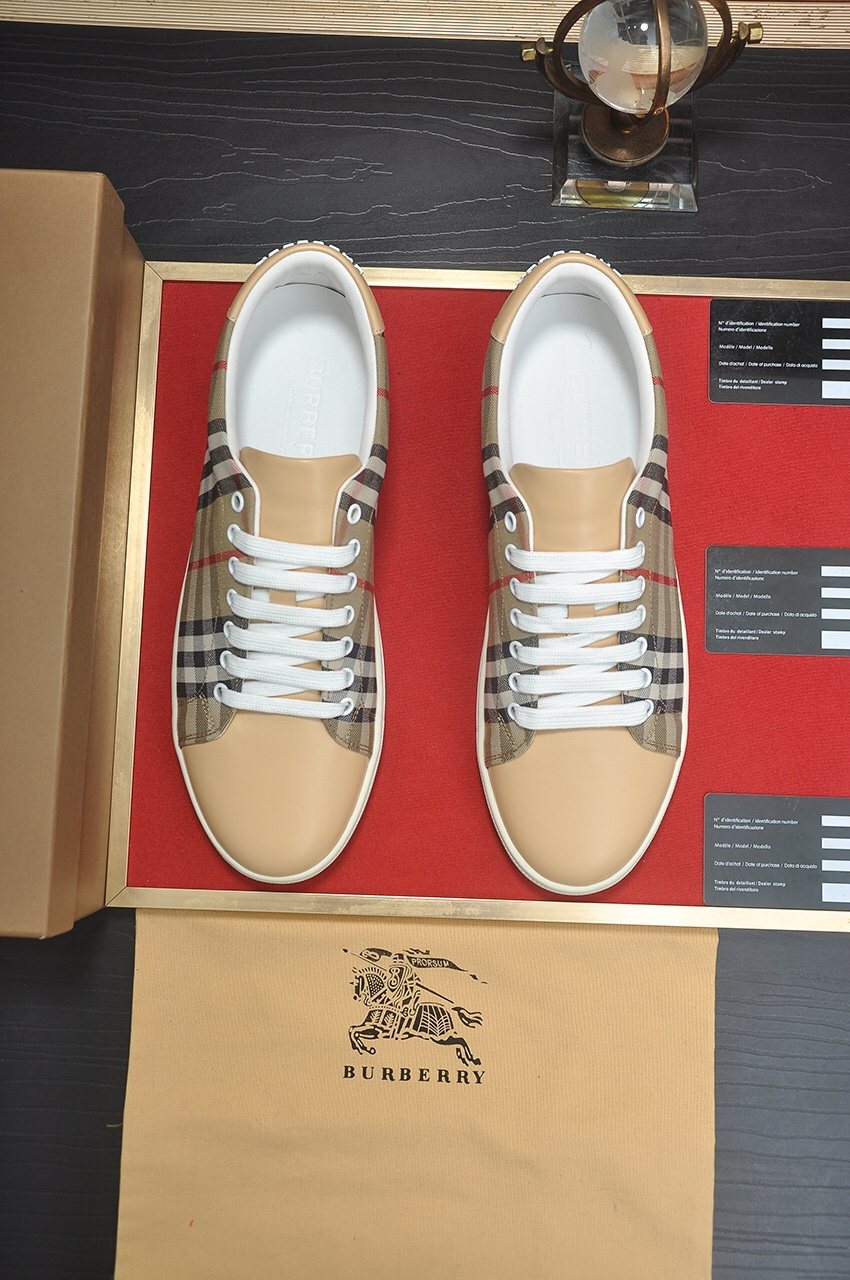 Burberry Beige Plaid Low-Top Sneakers - Lace-Up Closure