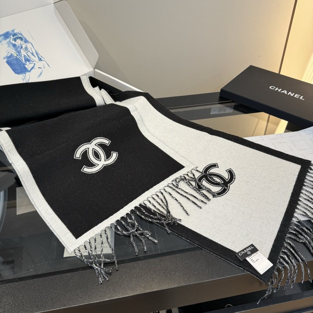 Chanel Two-Tone Fringed Scarf