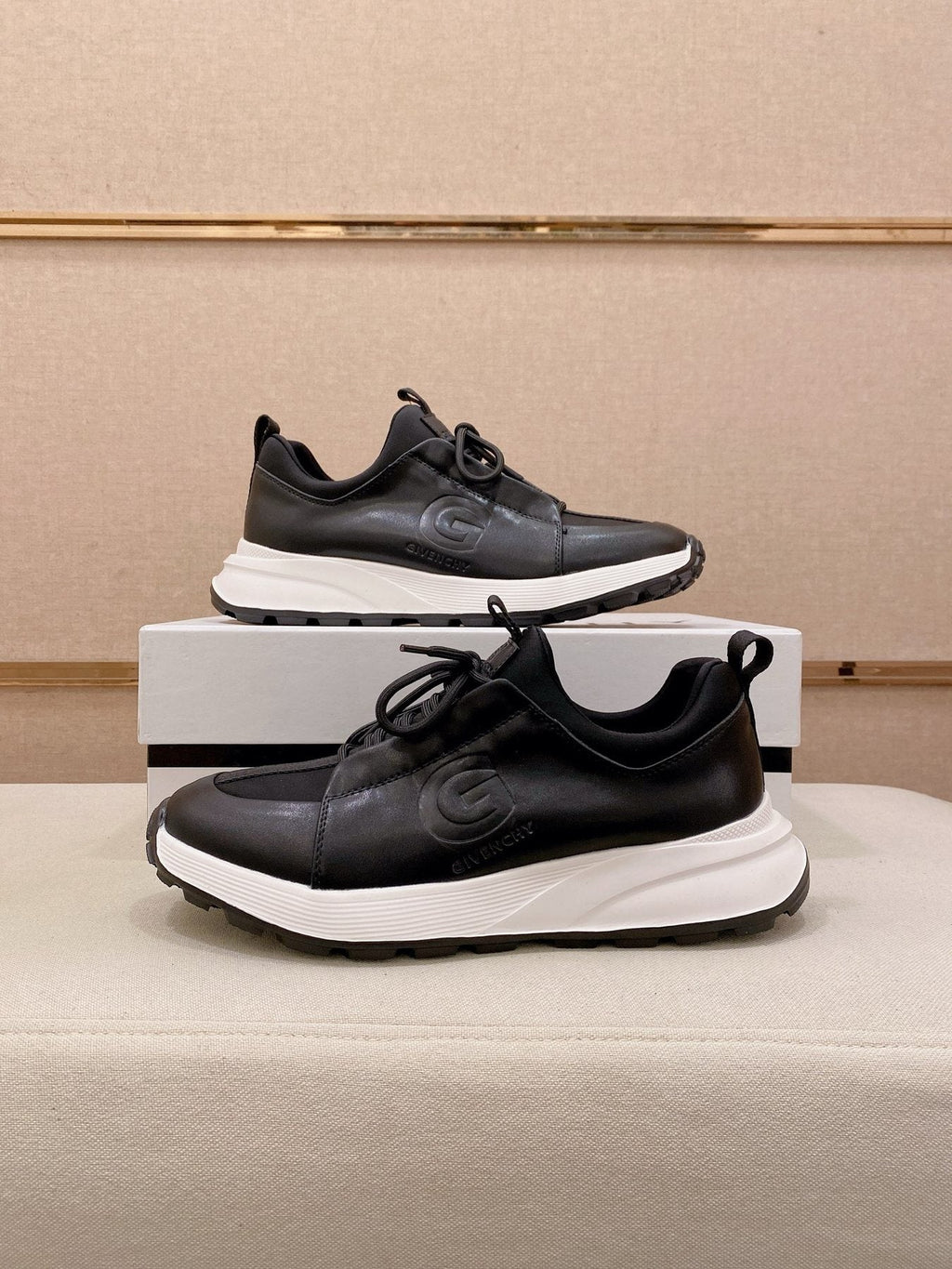 Givenchy Low-Top Lace-Up Sneakers