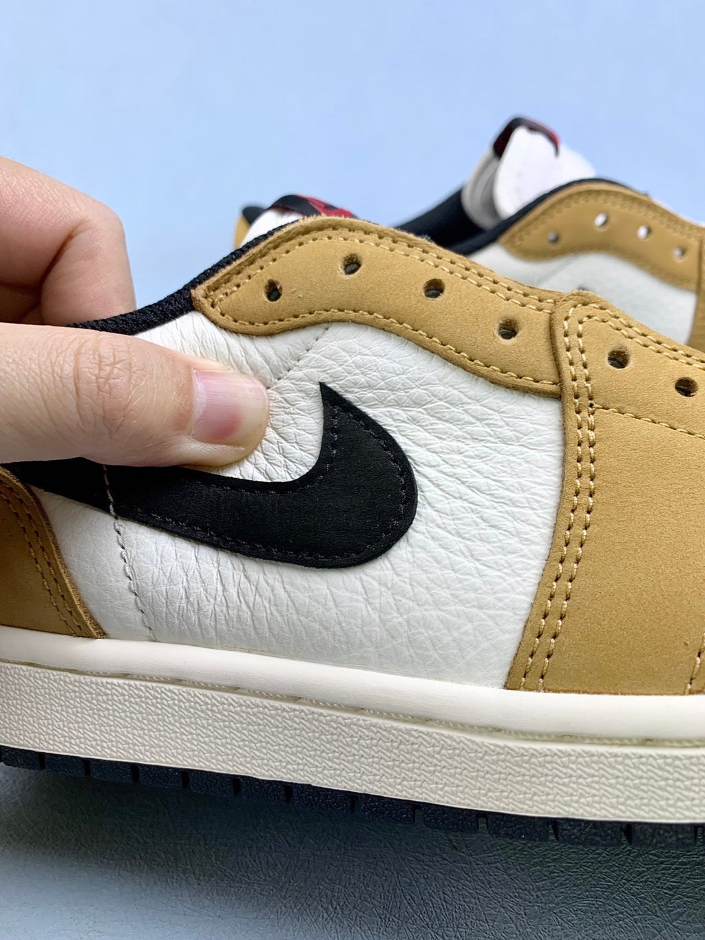 Air Jordan 1 Low Rookie of the Year Unisex Sneakers CZ0790-107