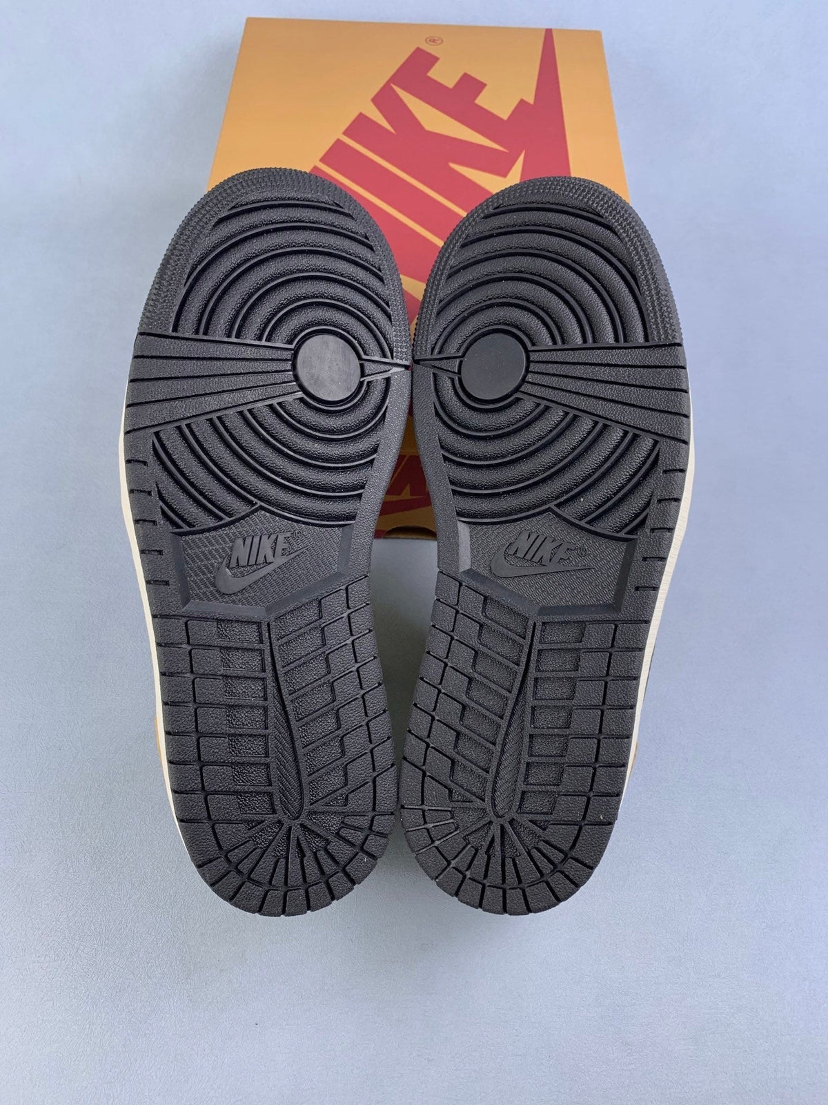 Air Jordan 1 Low Rookie of the Year Unisex Sneakers CZ0790-107